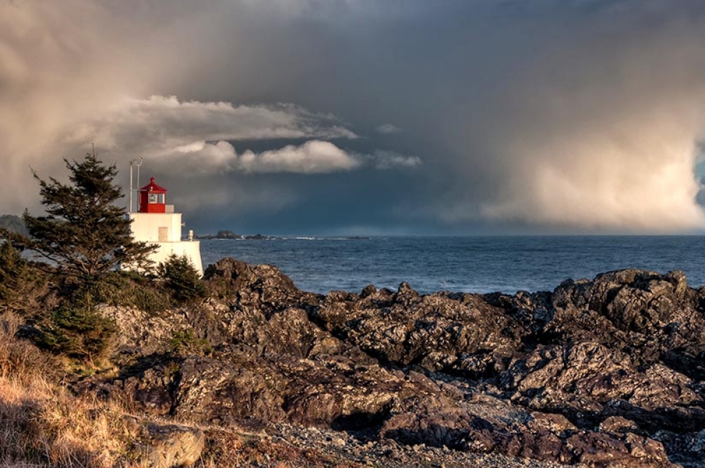lighthouse ucluelet